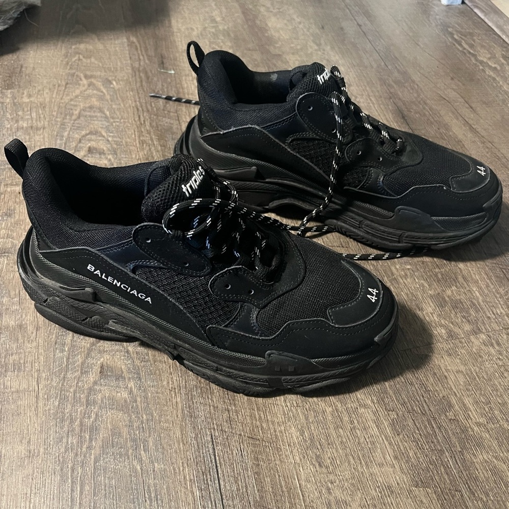 Balenciaga Men's Black Triple S Sneakers